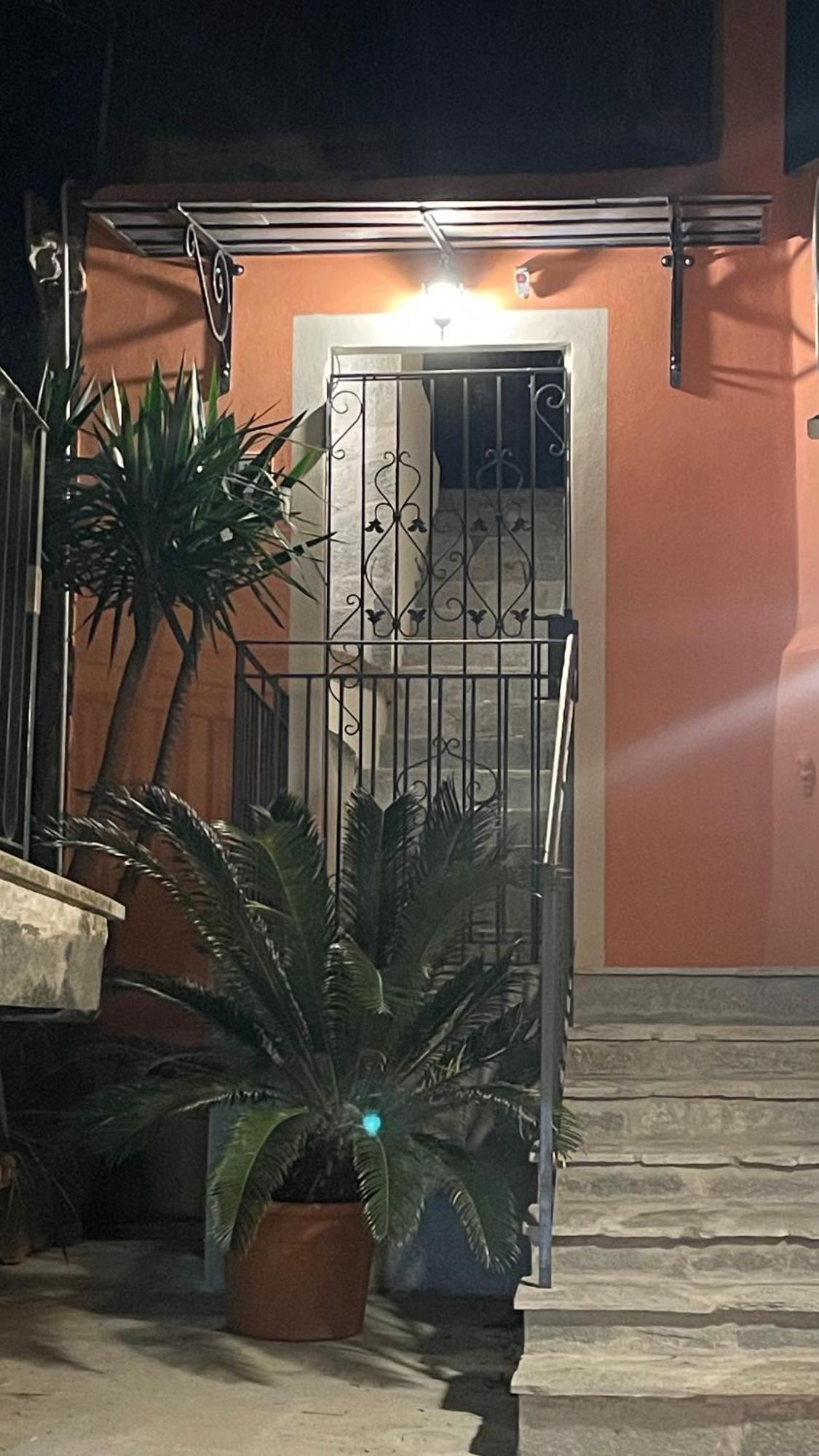 Nice House Near Park And Sea ジェノヴァ エクステリア 写真